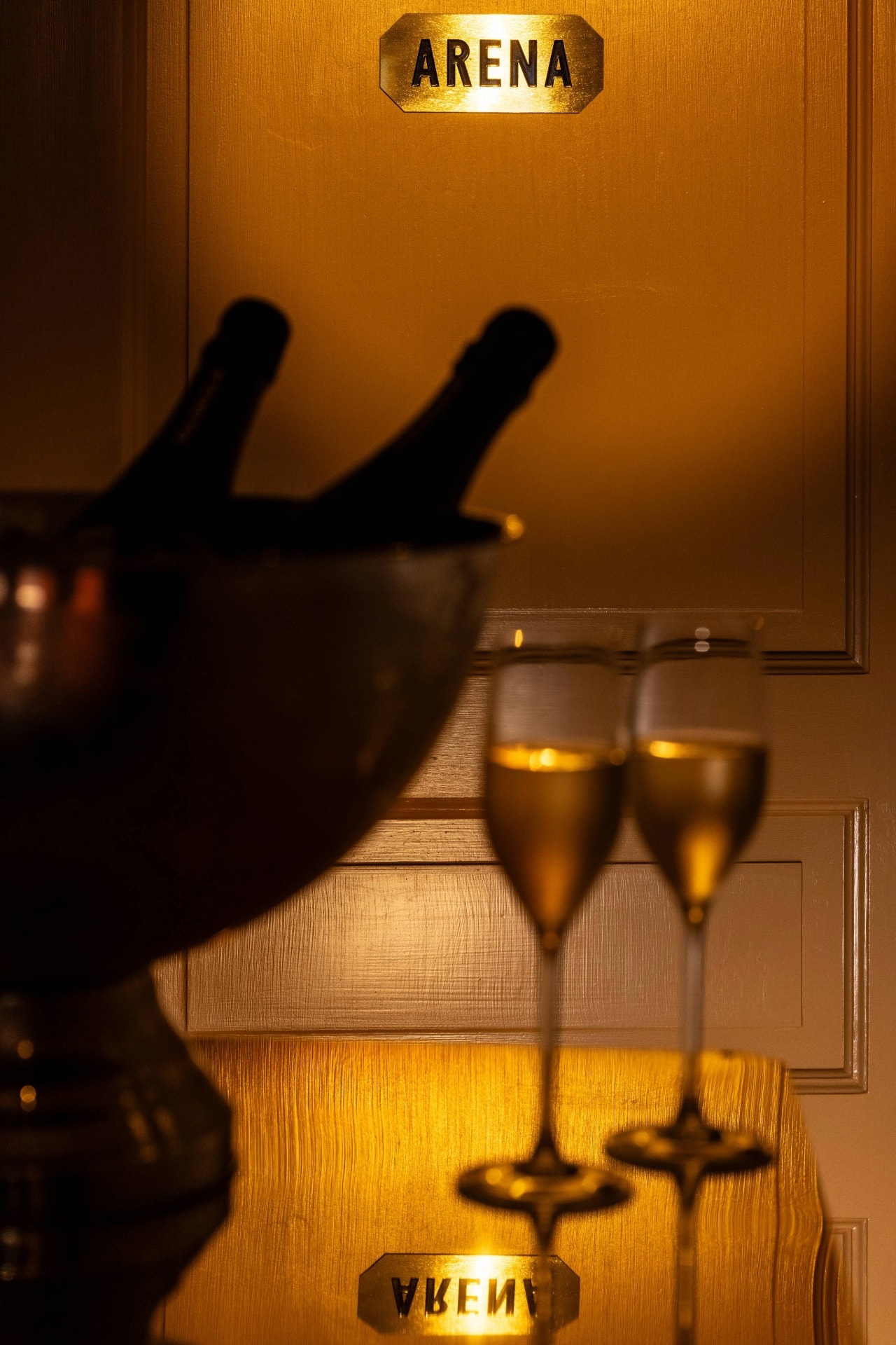 Champagnebaren med egen ingång till Cirkus salong